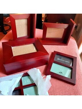 Vintage* 5-piece Wooden Photo Frame Set